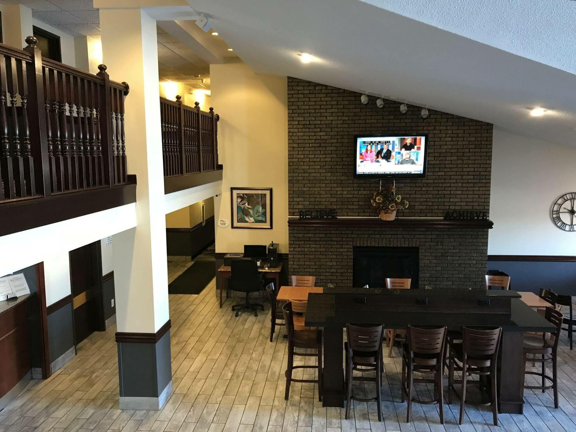 Baymont By Wyndham Bloomington Msp Airport Motel 2*